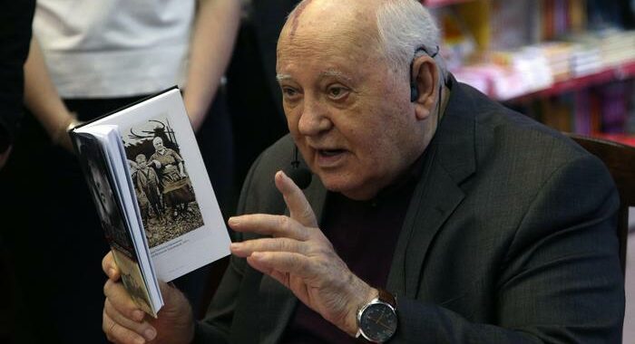 Nobel Pace: Gorbaciov, eleva ruolo stampa a alto livello