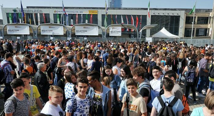 Salone Libro: Mattarella, grande soddisfazione suo ritorno