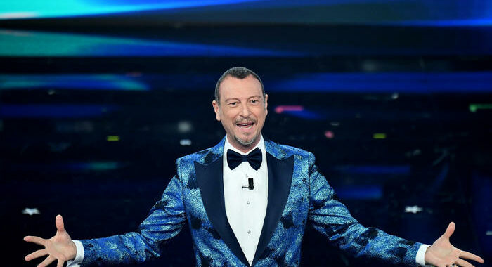 Sanremo: 24 artisti in gara, tre giurie e Demoscopica 1000