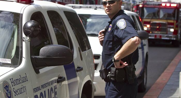 Sparatoria in un centro commerciale in Idaho, 2 morti