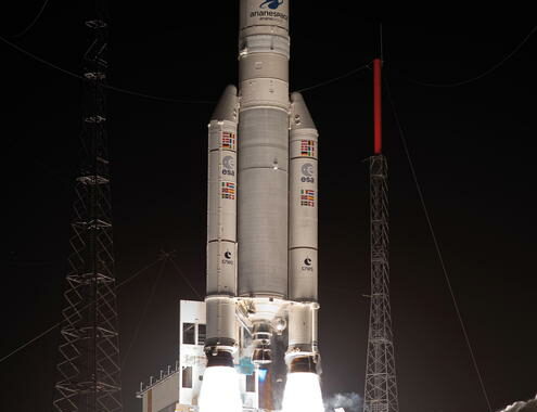 Spazio: Francia, lanciato razzo Ariane con due satelliti