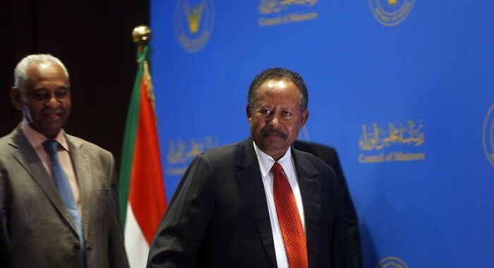 Sudan: al-Jazeera, premier tornato a casa sua