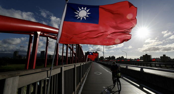Taiwan: ministro Difesa, non saremo noi a iniziare guerra