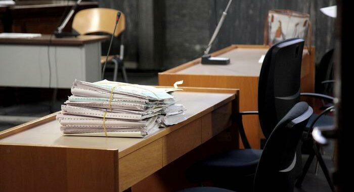 Ubriaca morì travolta da un’auto, marito a processo