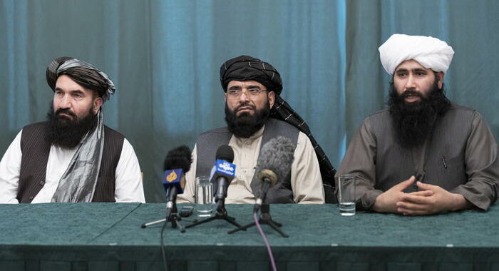 Usa aiuterà gli afghani ma non riconosce governo talebani