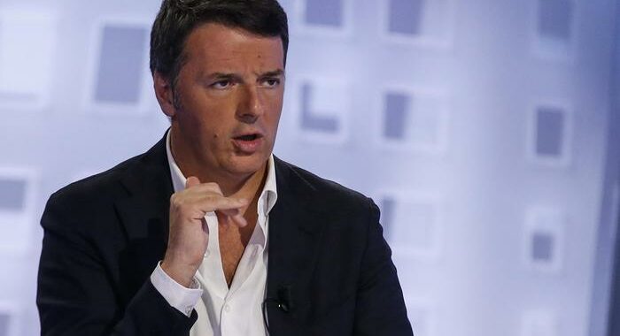 Vaccini:Renzi,fieri del lavoro fatto da governo, Italia modello