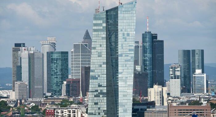 Bce: Paesi ad alto debito sensibili ad evoluzione tassi