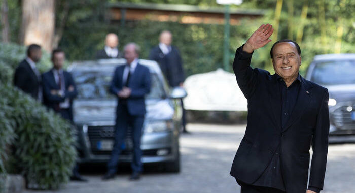 Berlusconi a congresso del Ppe il 17-18 novembre a Rotterdam