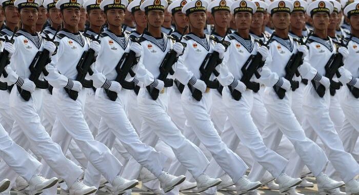 Cina, difesa sovranità con navi filippine senza permesso