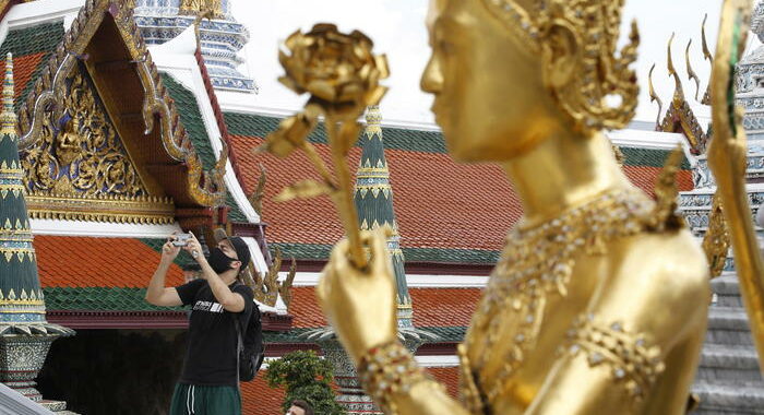 Covid: Thailandia riapre a turisti vaccinati da 60 Paesi