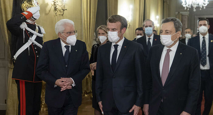 Draghi e Macron firmano il Trattato del Quirinale