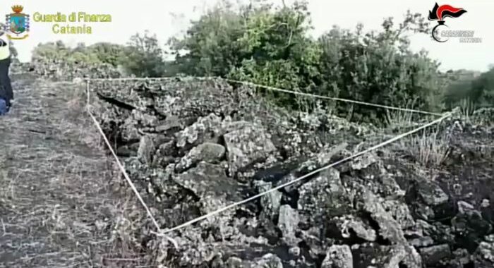 Etna: resti di un uomo in una grotta, morto da decenni