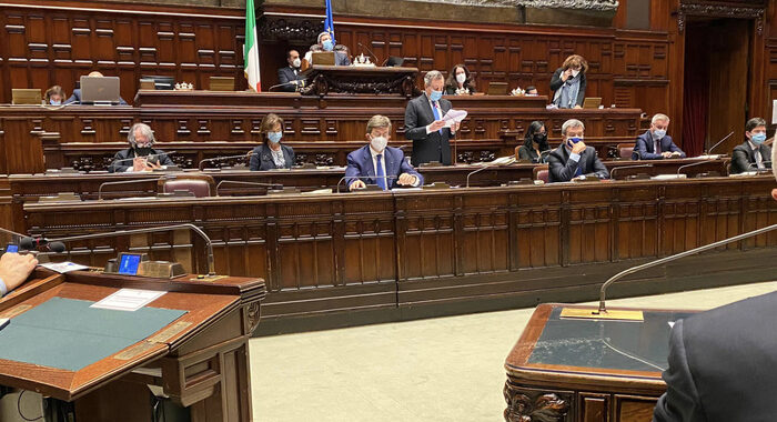 Green pass: Camera esamina dl, verso fiducia domani