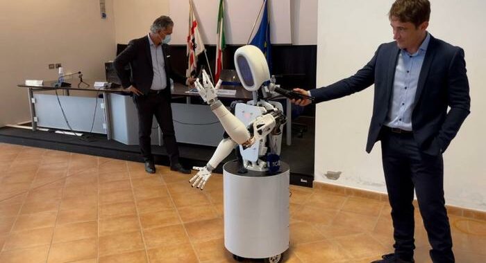 Intelligenza Artificiale, Italia lancia Programma strategico