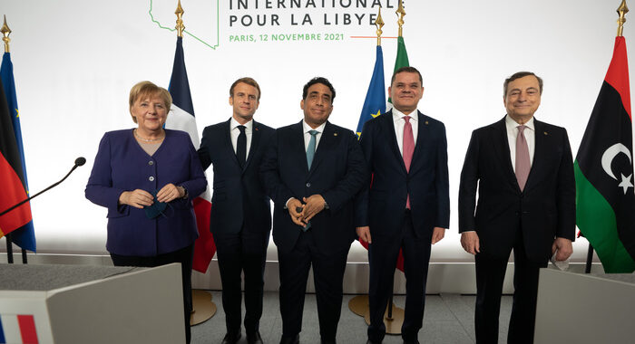 Macron, voto il 24 dicembre, ora tocca ad autorità libiche