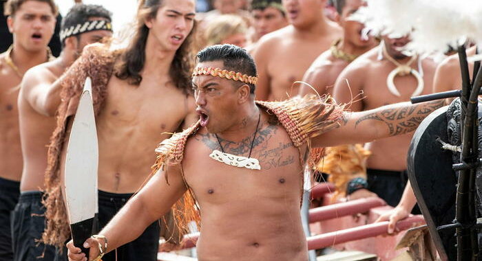 Nuova Zelanda, tribù maori vieta ai no-vax l’uso dell’haka