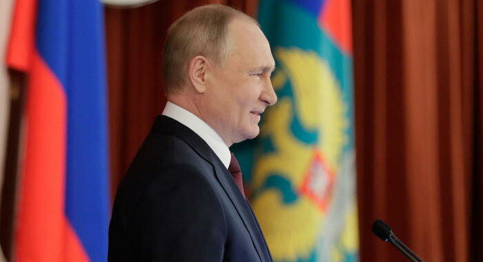 Putin, vogliamo sistema garanzie per la sicurezza in Europa