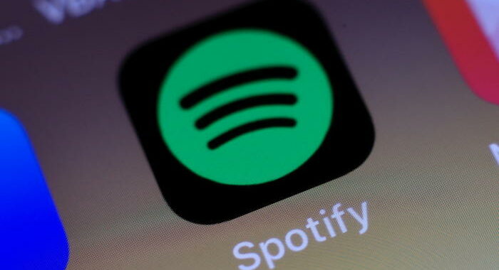 Spotify copia TikTok, video a scorrimento verticale