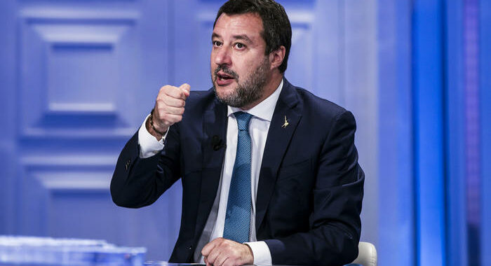 Tim:Salvini ribadisce, difesa della rete e no spezzatino