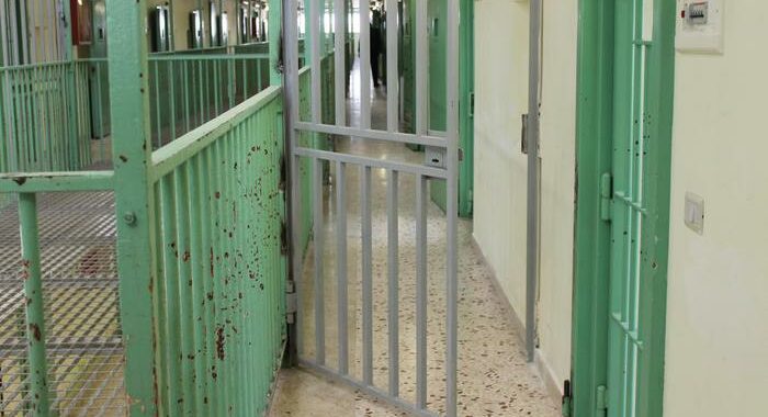 Ucciso in cella: Pm, compagno lo ha strangolato nel sonno
