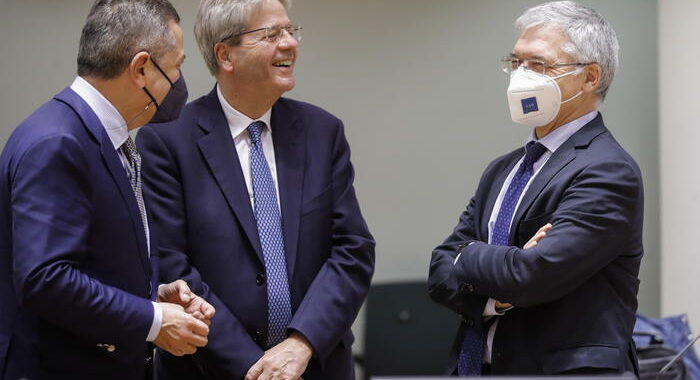 Ue promuove la manovra ma attenzione alla spesa pubblica