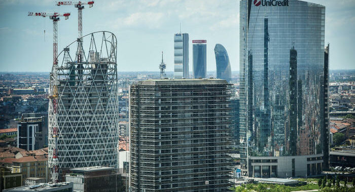 Unicredit cede l’intera partecipazione nella turca Yapi