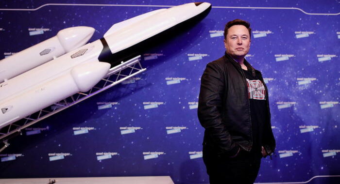 Clima, Musk: programma SpaceX per rimuovere Co2 dall’atmosfera