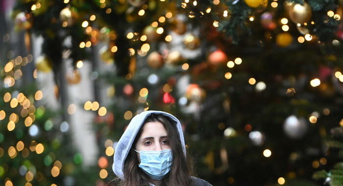 Covid: Ecdc, le feste possono peggiorare le cose