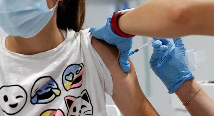 Covid: Spagna, vaccinato il 5% dei bambini dai 5 agli 11 anni
