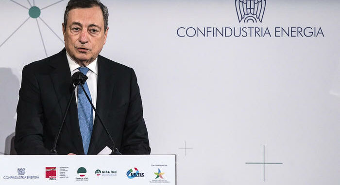Draghi, aiuti contro aumenti gas, necessario andare oltre