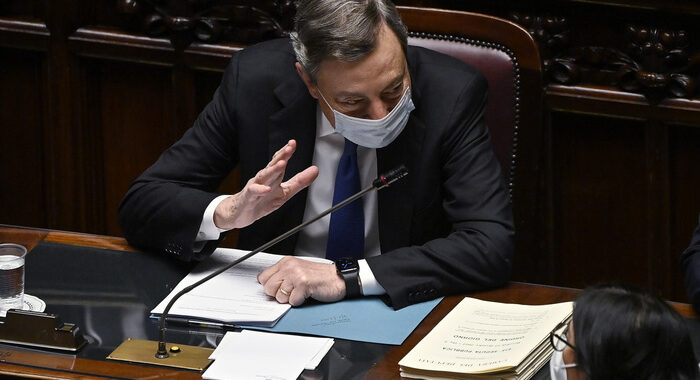 Draghi, Omicron impone massima cautela e stato emergenza