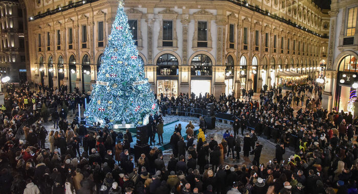 Fontana, settimana Natale in zona bianca