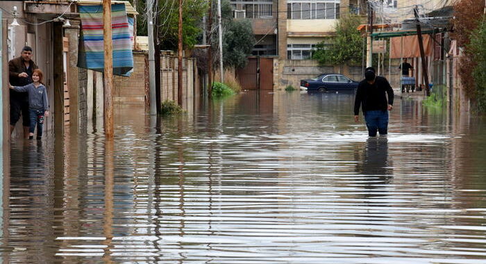 Iraq: rischi maltempo, evacuate decine di famiglie a Erbil
