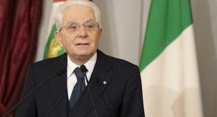 Mattarella,senza comunità scientifica mondo in ginocchio