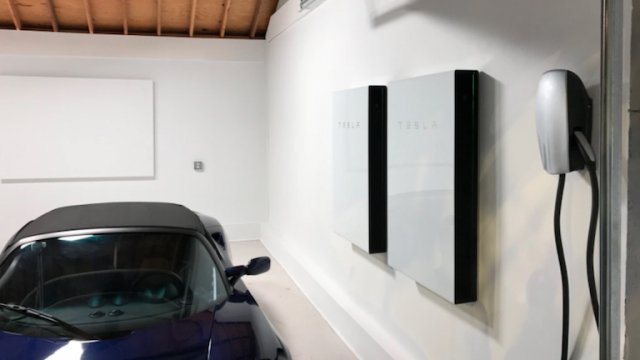 Tesla vuole fornire ogni casa di una centrale elettrica