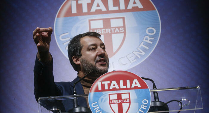 Tim:Salvini, preoccupati, Stato non rinunci a proprio ruolo