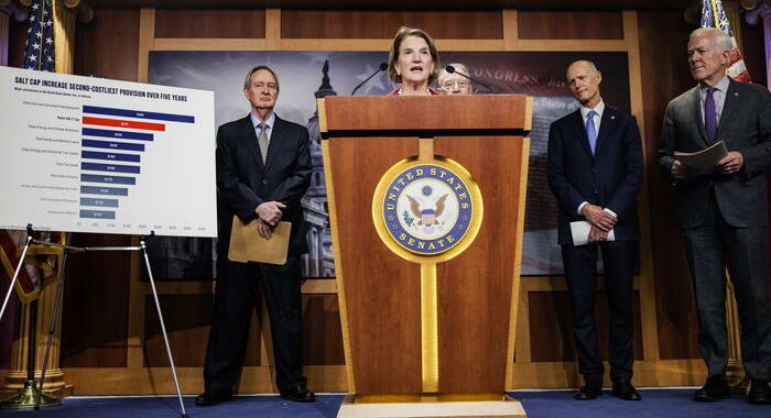 Usa: ok Camera a norma che evita shutdown, ora va al Senato