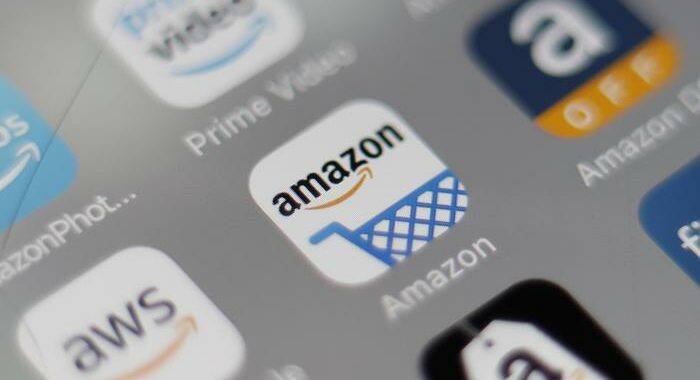 Antitrust riduce sanzioni ad Apple e Amazon di 20 e 10 mln