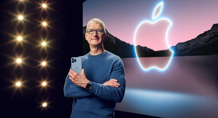 Apple: a Tim Cook quasi 100 milioni di compenso nel 2021