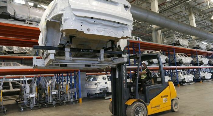 Auto: mercato Europa in rosso, -1,5% nel 2021