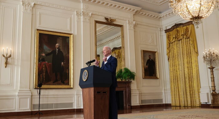 Biden, primo anno di difficoltà ma anche enormi progressi