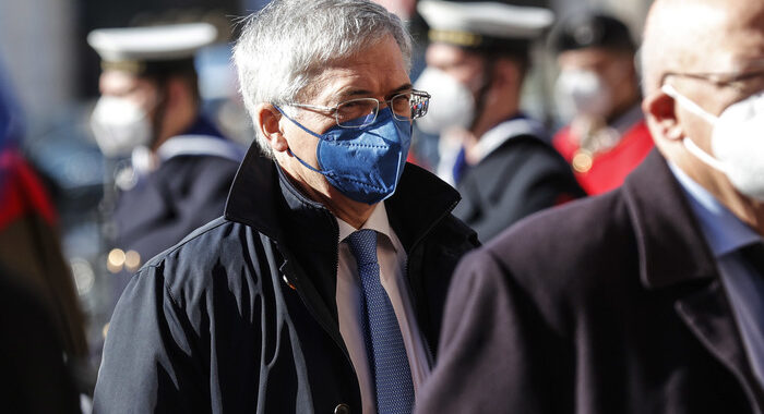 Bollette: Franco, evitare che aumenti blocchino la ripresa