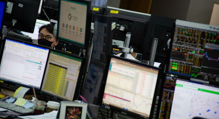 Borsa: Milano apre in rialzo, Ftse Mib +0,27%