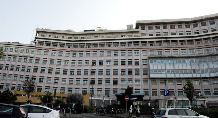 Covid: bambino di dieci anni morto in ospedale a Torino