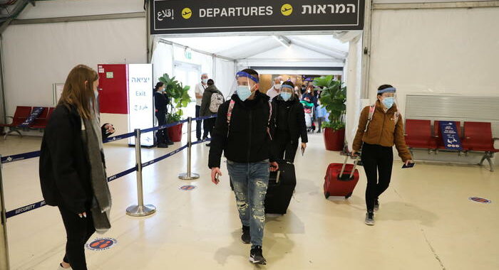 Covid: Israele, 9 gennaio parziale riapertura a stranieri