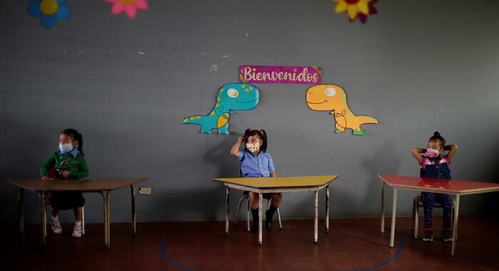 Giornata Istruzione: Unicef, per 635 mln studenti stop scuola