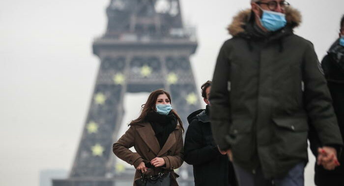 In Francia oltre 460mila contagi in 24 ore