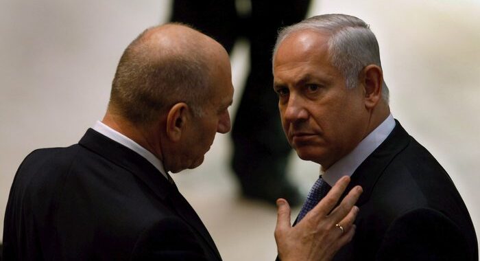 Israele: al via processo Netanyahu contro Olmert