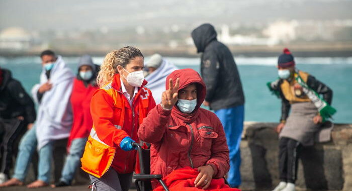 Migranti:Canarie, naufragio di ieri a 42 miglia da Lanzarote
