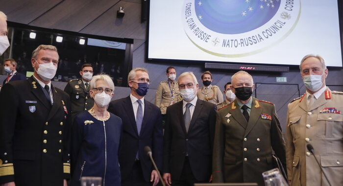 Nato, emerse differenze significative con la Russia